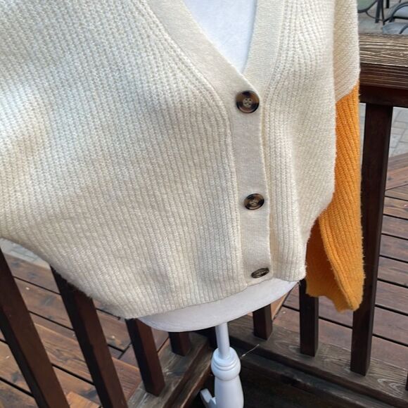 Truly, madly, deeply sweater - Picture 4 of 11